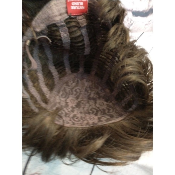 Brunette brown Auburn Red Shag short hair modacrylic Wig Nature Blend with stand - Picture 4 of 6